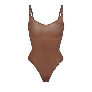 SKIMS EVERYDAY SCULPT BODYSUIT